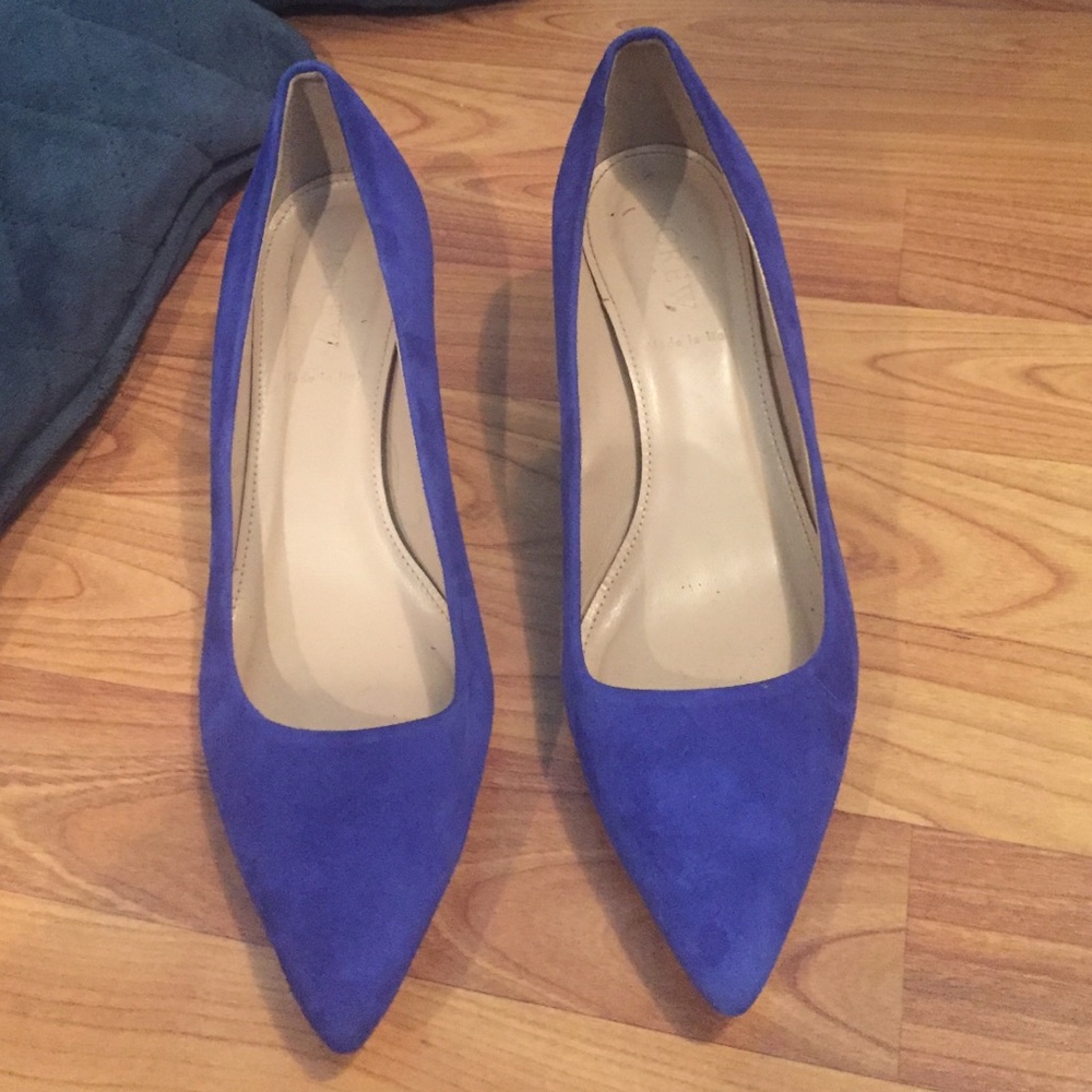 -worn once  j crew blue suede kitten pumps with box